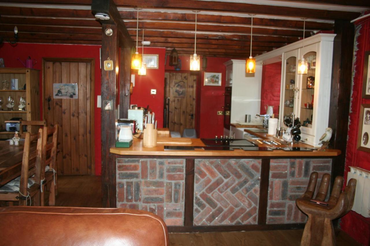 Barn Cottage - Farm Park Stay With Hot Tub Swansea Exterior foto